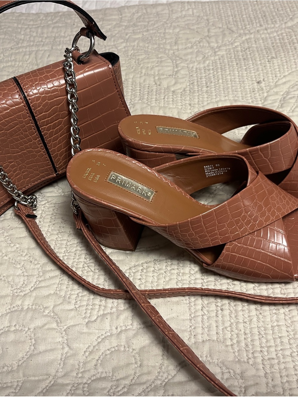Primark Croc-Effect Crossover Block Heel Mules in Terracotta Brown